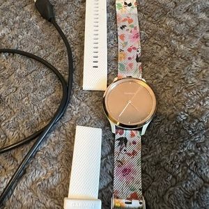 Garmin Vivomove HR Watch. Rose Gold with floral and white bands.